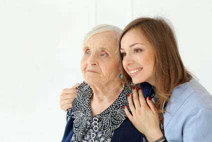 Jak opiekować się i rozmawiać z osobą starszą?